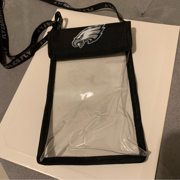 VINTAGE CLEAR NFL PHILADELPHIA EAGLES
STADIUM LOGO EAGLES 
STRAP BAG NECK - Picture 12 of 13